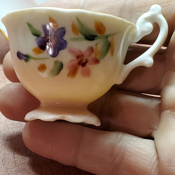 Vintage Grosvenor Bone China Mini Cup & Saucer - Picture 8 of 16